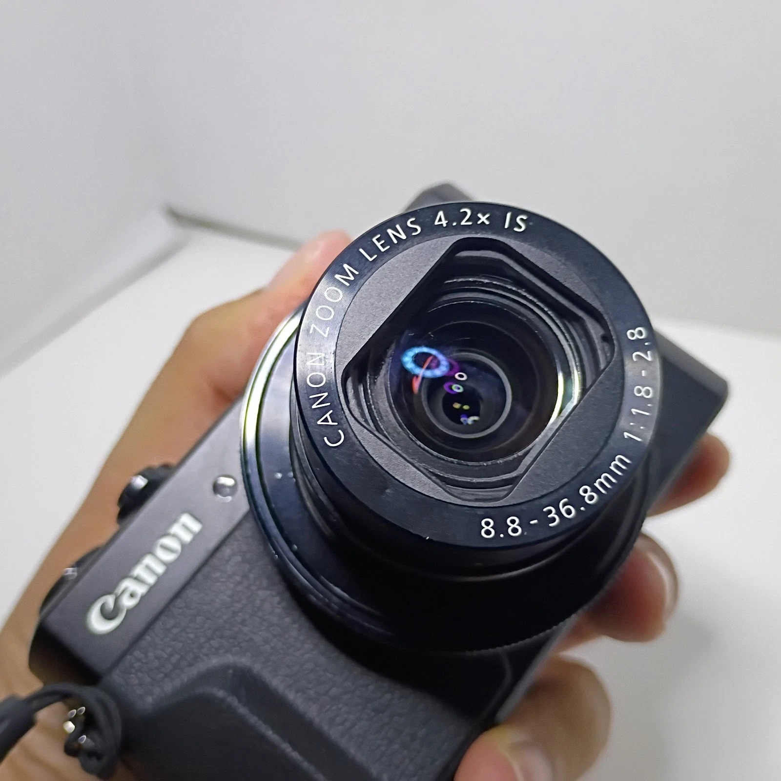 Canon PowerShot G7X Mark II Digital Camera with 3" Flip Screen thumbnail 13