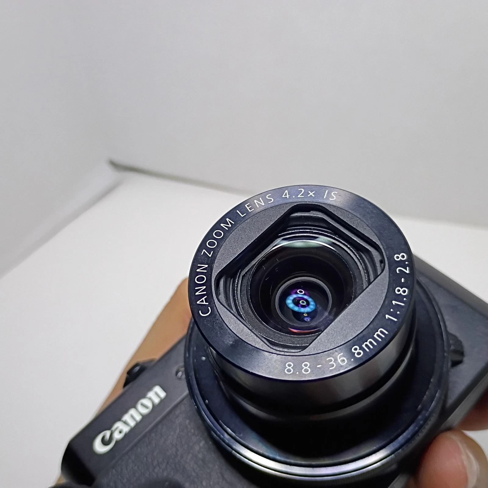 Canon PowerShot G7X Mark II Digital Camera with 3" Flip Screen thumbnail 7