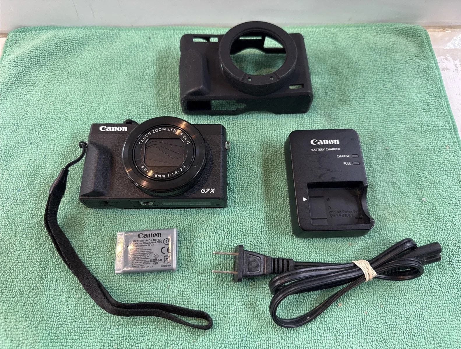 Canon Powershot G7X Mark III 20.1MP 4K Compact Digital Camera  thumbnail 1