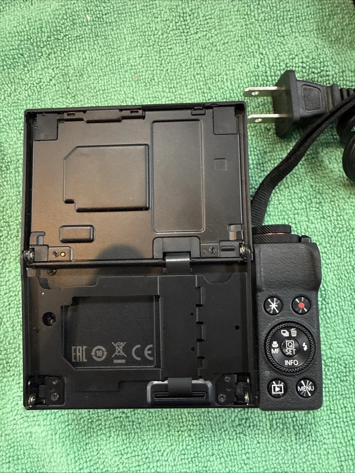 Canon Powershot G7X Mark III 20.1MP 4K Compact Digital Camera  thumbnail 8