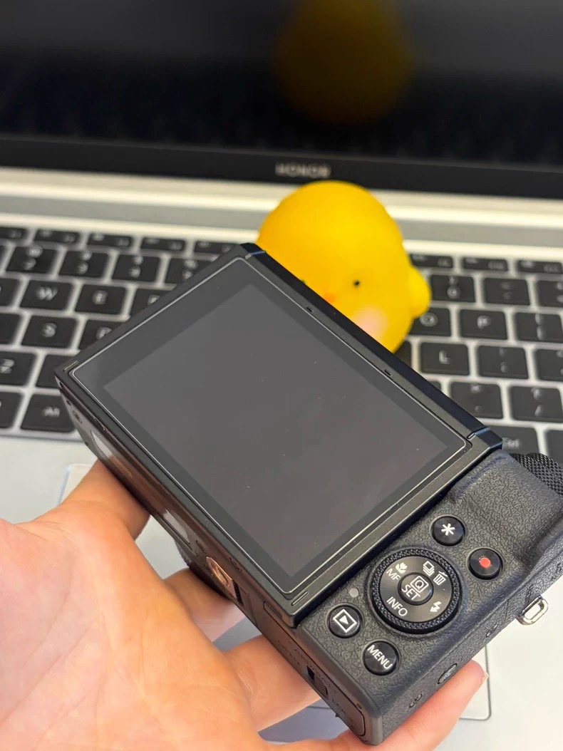 Canon PowerShot G7X Mark III 20.2MP 4K Digital Camera 4.2x Optical Zoom – 98% NEW thumbnail 7