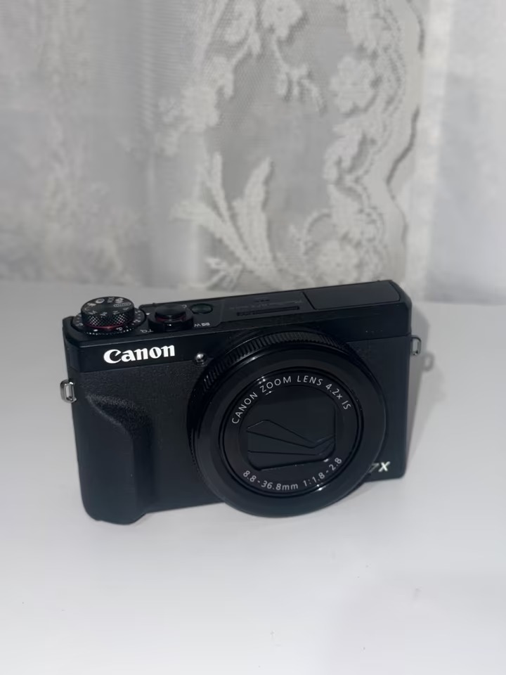 Canon powershot G7X MARK III Black Compact Digital Camera with the Original box thumbnail 1