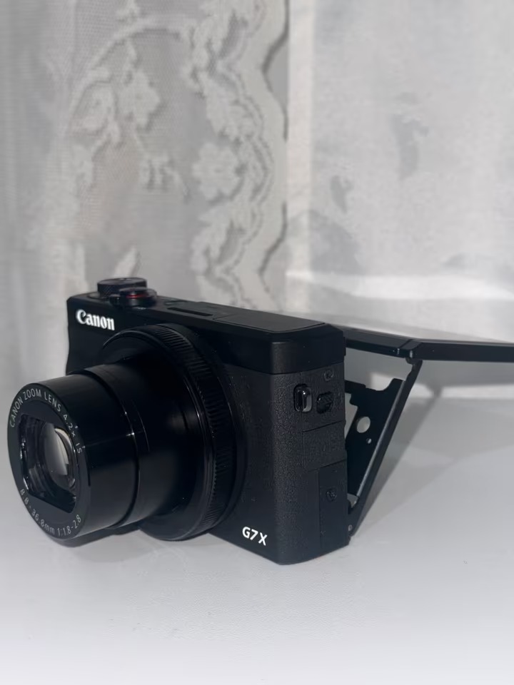 Canon powershot G7X MARK III Black Compact Digital Camera with the Original box thumbnail 4