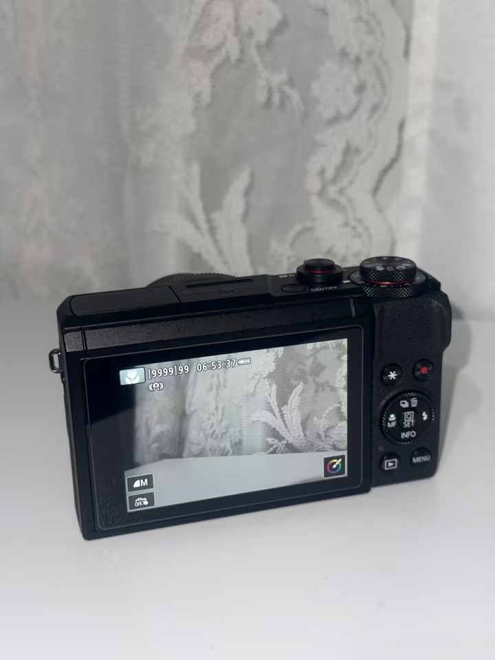 Canon powershot G7X MARK III Black Compact Digital Camera with the Original box thumbnail 5