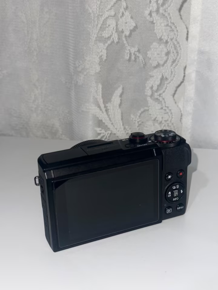 Canon powershot G7X MARK III Black Compact Digital Camera with the Original box thumbnail 6