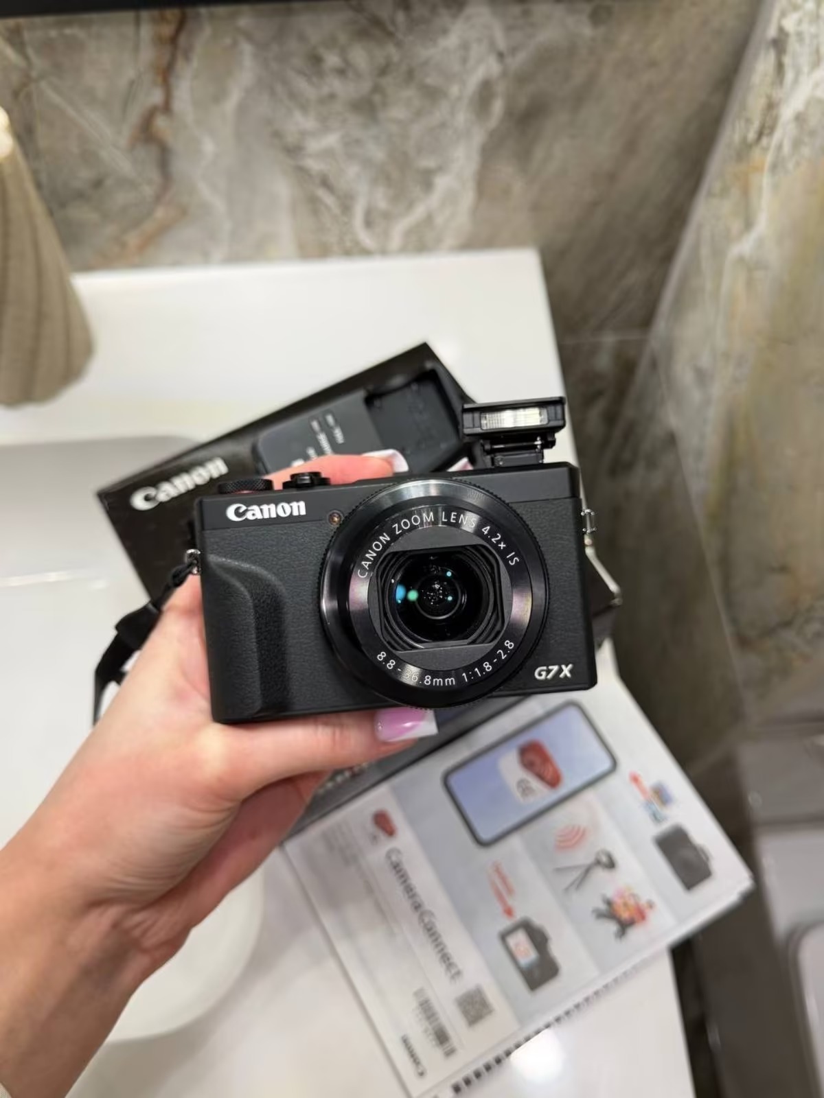 Canon PowerShot G7X Mark III black thumbnail 1