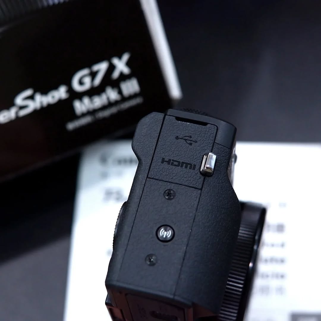 Canon PowerShot G7X Mark lll - Like New - Black thumbnail 5