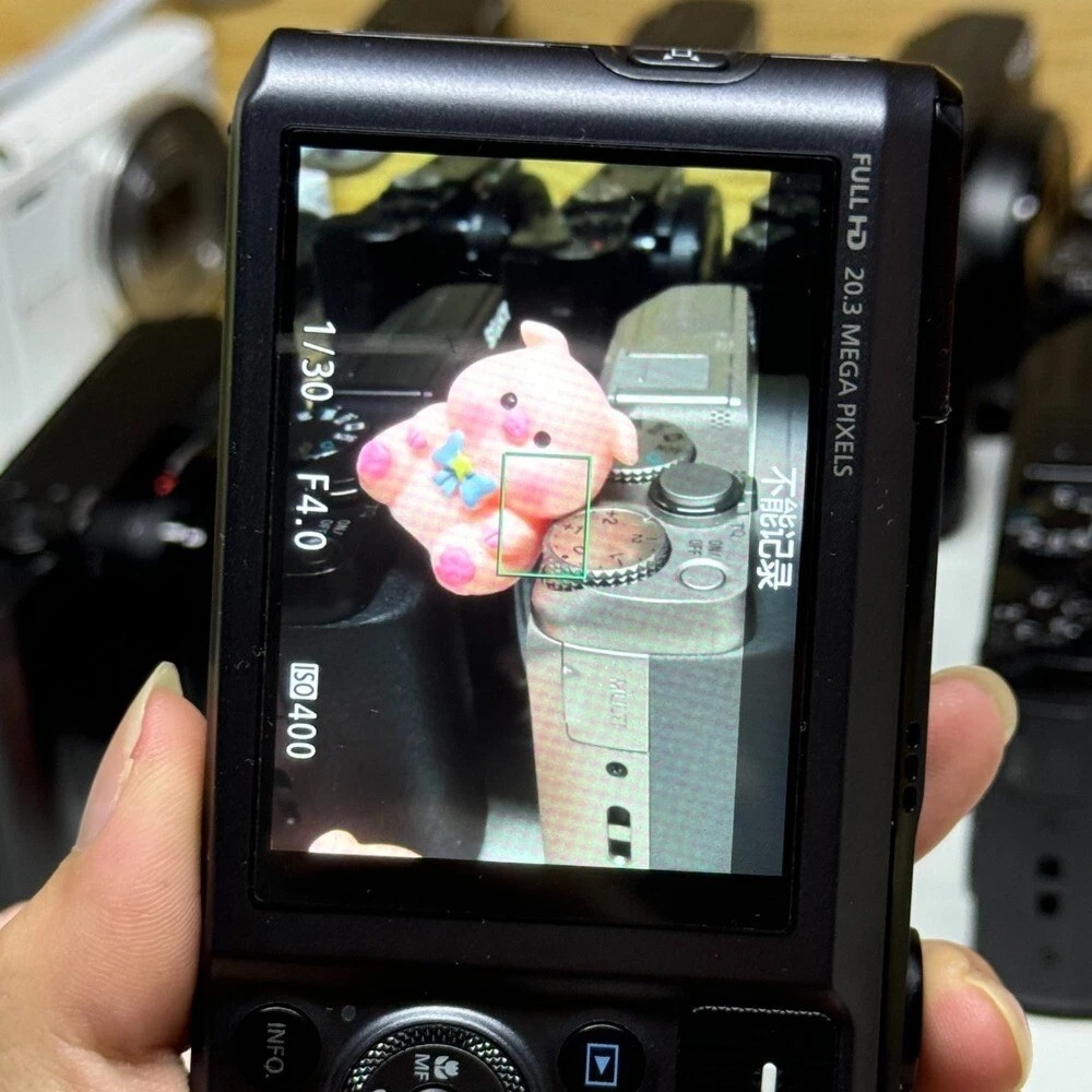 Canon PowerShot SX720 HS 20.3MP 40x Zoom Wi-Fi Compact Digital Camera Black thumbnail 2