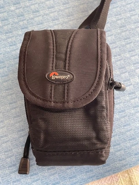 Canon PowerShot SX730 HS 20.3MP Digital Camera – Original Owner + 2 Camera Cases thumbnail 13