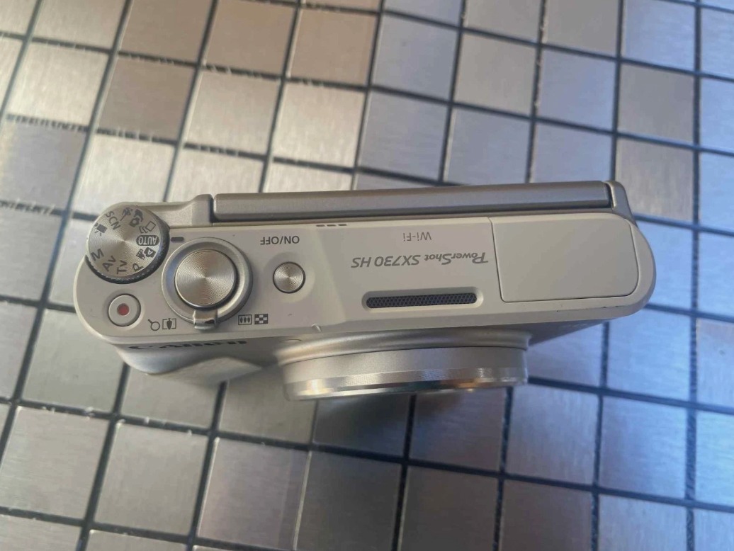 Canon PowerShot SX730 HS 20.3MP Digital Camera – Silver – Works Perfect thumbnail 8