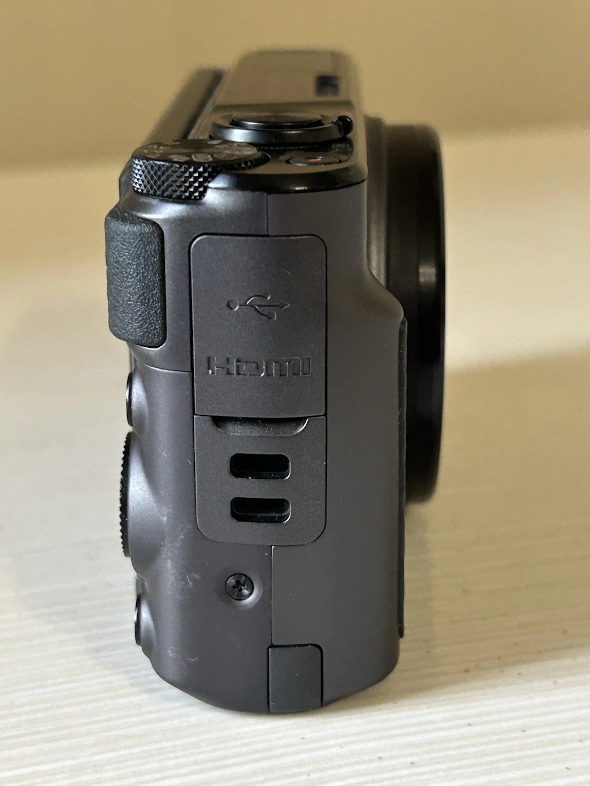 Canon PowerShot SX730 HS Digital Camera – 20.3MP – 40x Optical Zoom – 3" Tilt LCD thumbnail 15