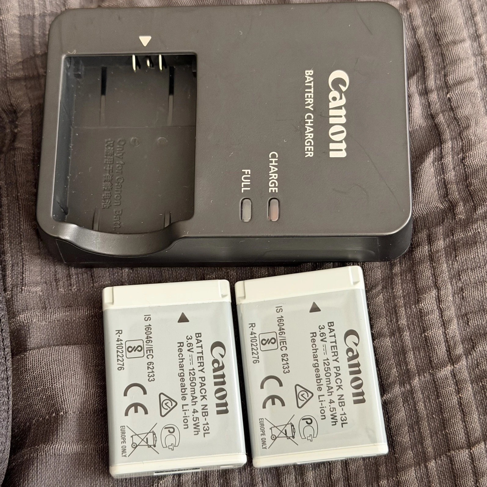 Canon PowerShot SX730 HS Digital Camera Bundle – Case, Charger & 2 Batteries Included thumbnail 15