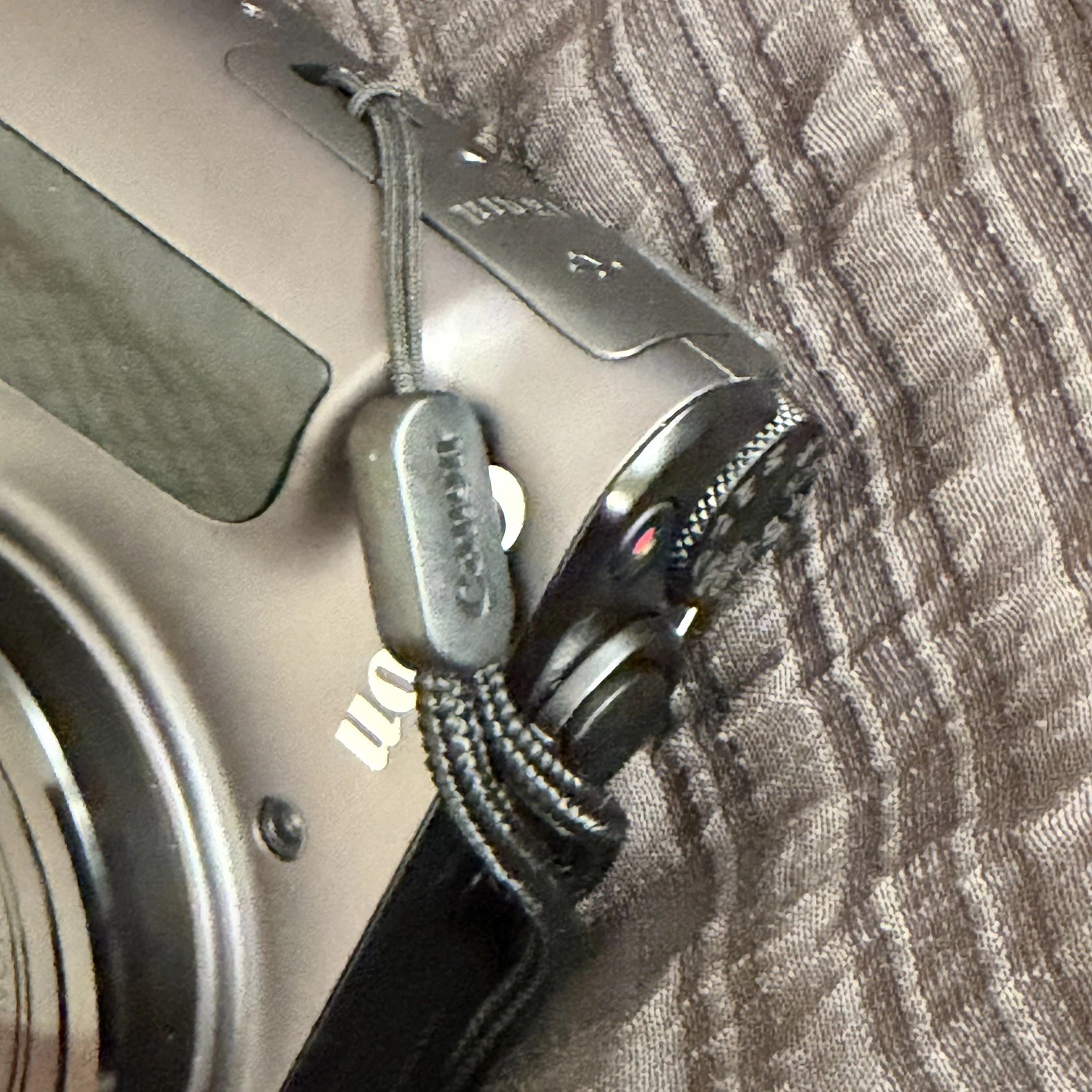 Canon PowerShot SX730 HS Digital Camera Bundle – Case, Charger & 2 Batteries Included thumbnail 8