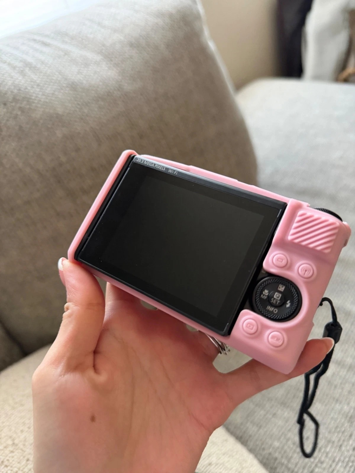 Canon PowerShot SX740 HS – 20.3 Megapixel Camera (Black) thumbnail 3