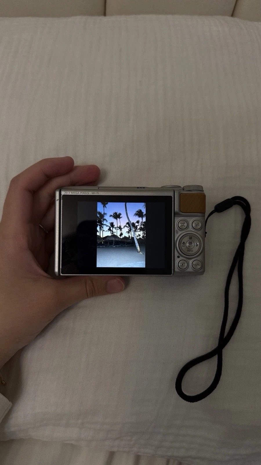 Canon PowerShot SX740 HS 20.3MP 40x Optical Zoom Digital Camera Silve thumbnail 5