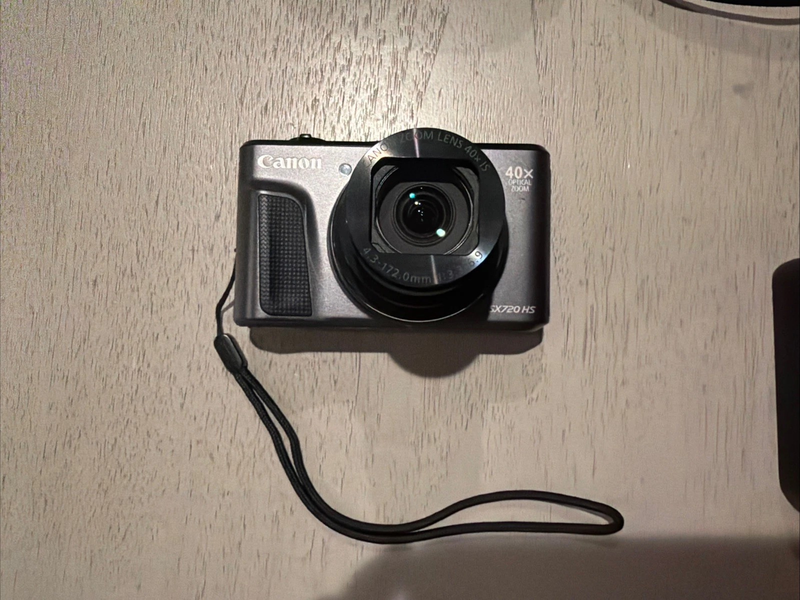 Canon PowerShot SX740 HS 20.3MP 40x Zoom Black Wi-Fi 4K Digital Camera thumbnail 3