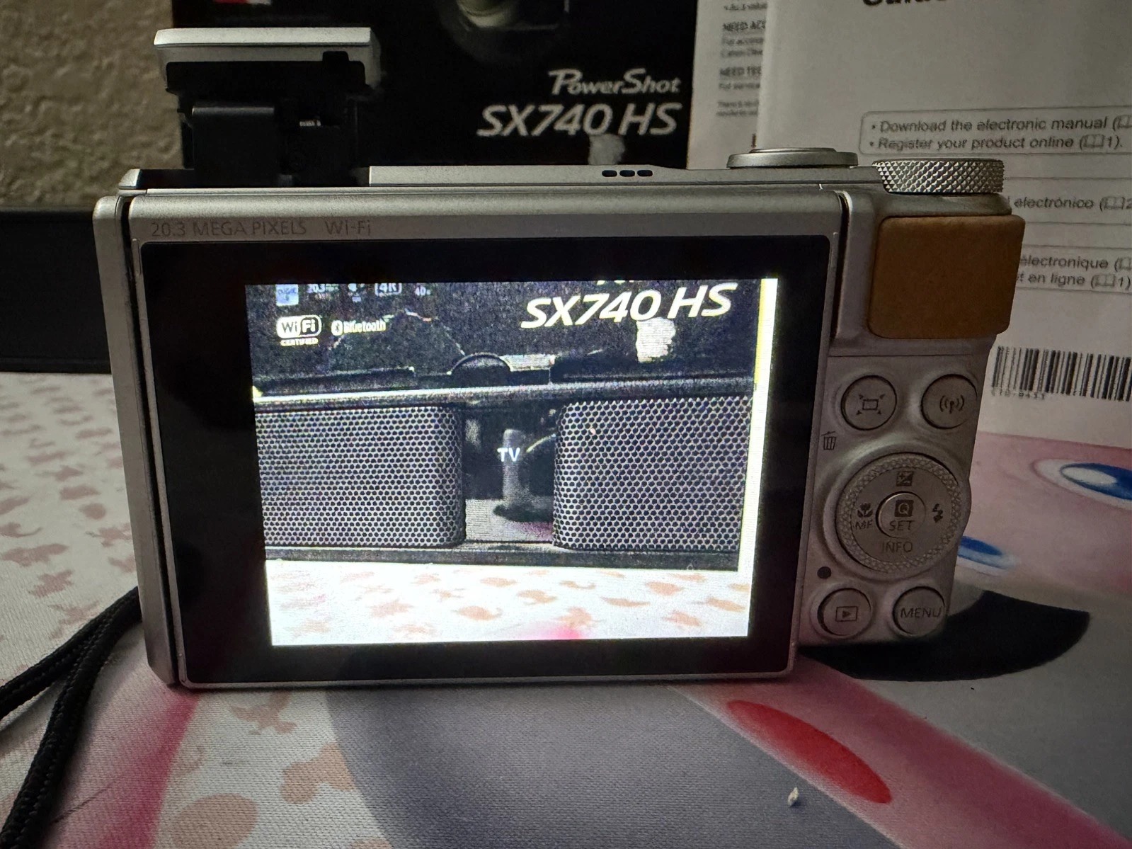 Canon PowerShot SX740 HS 20.3MP Silver Digital Camera  Optical Zoom 40x thumbnail 4