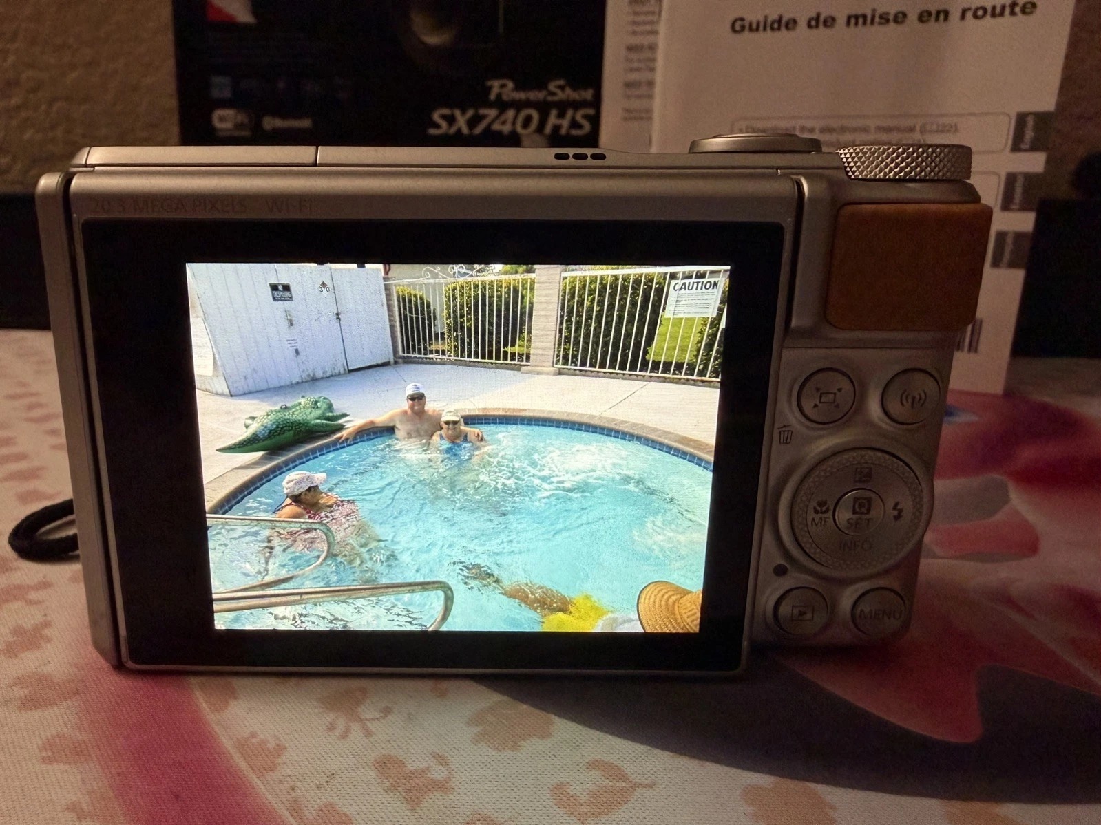 Canon PowerShot SX740 HS 20.3MP Silver Digital Camera  Optical Zoom 40x thumbnail 5