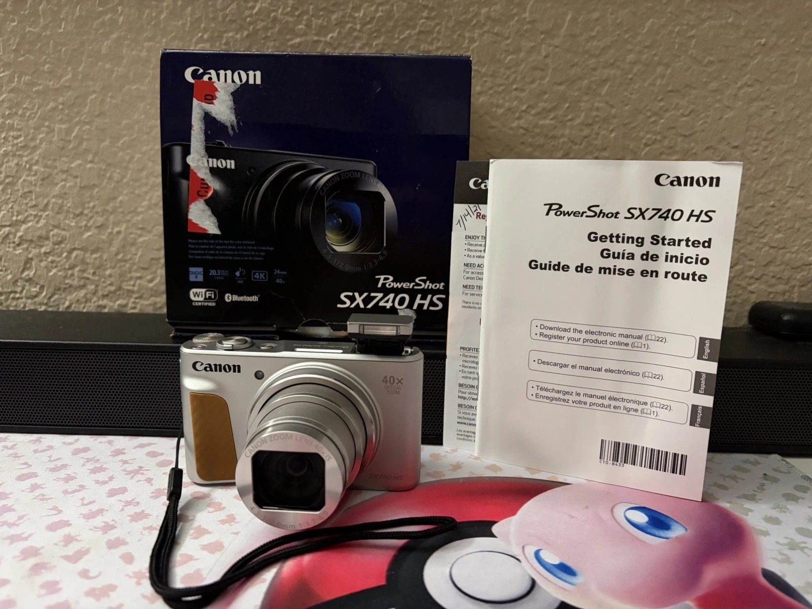 Canon PowerShot SX740 HS 20.3MP Silver Digital Camera  Optical Zoom 40x thumbnail 1