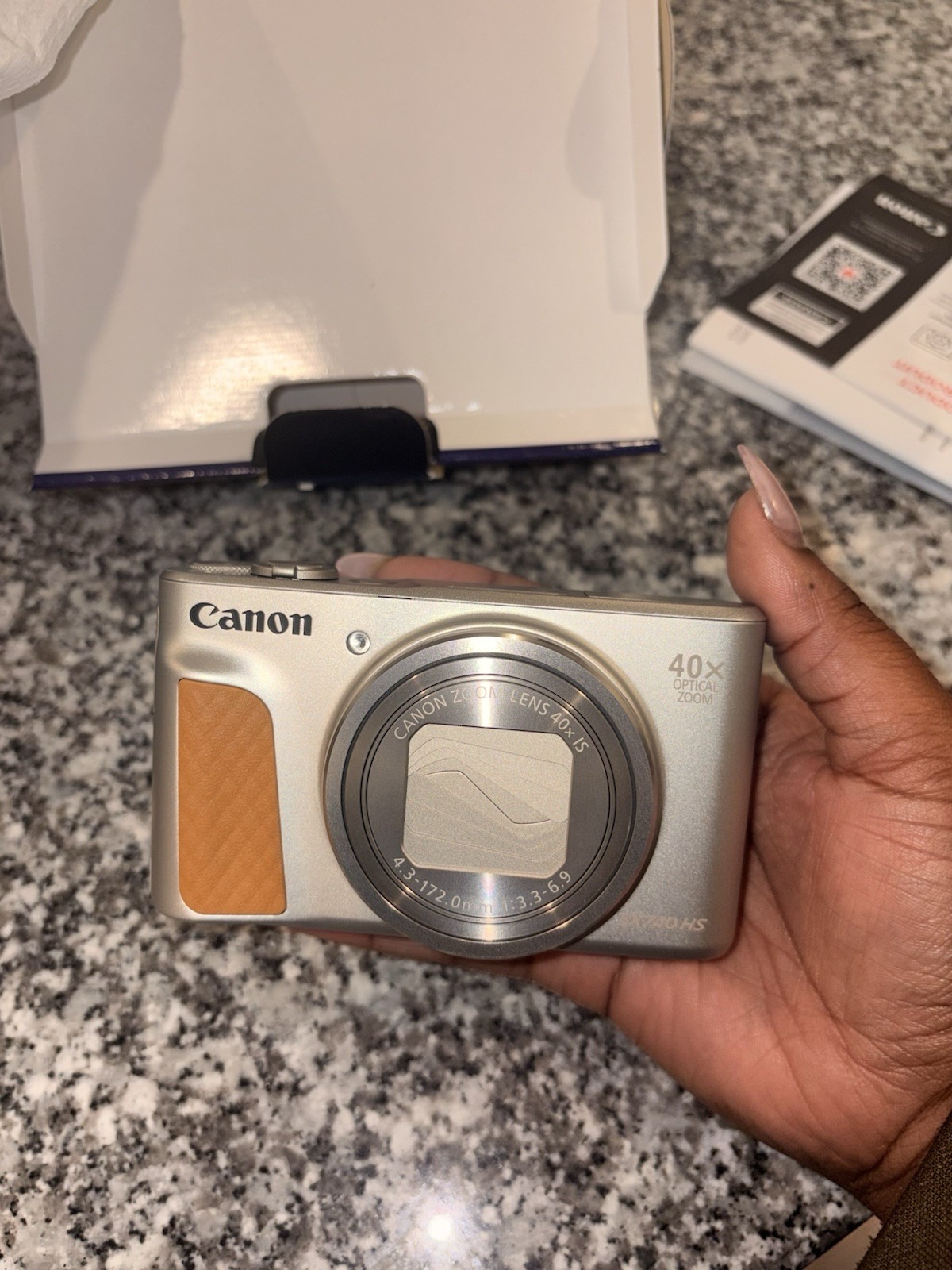 Canon PowerShot SX740 HS 40x Zoom 20.3MP Wi‑Fi Bluetooth 4K Silver Camera thumbnail 1