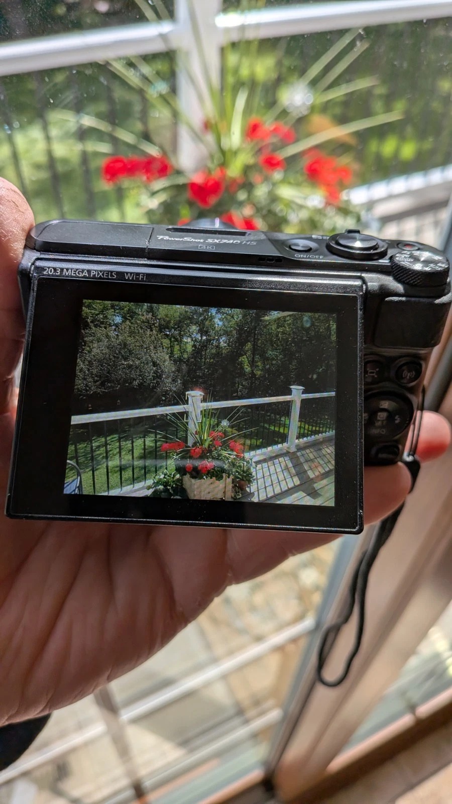 Canon PowerShot SX740 HS 20.3MP Compact Digital Camera thumbnail 11