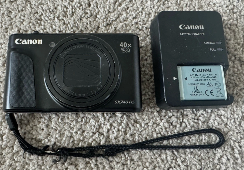 Canon PowerShot SX740 HS Digital Camera – 20.3 Megapixels, Black thumbnail 1