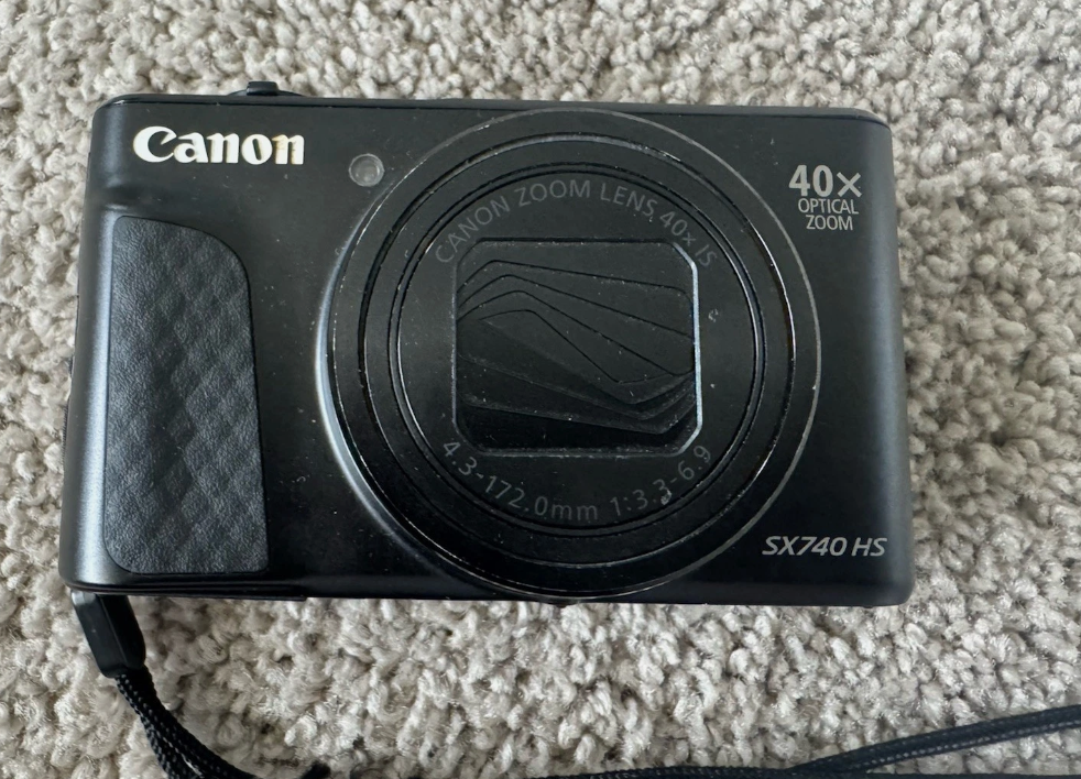 Canon PowerShot SX740 HS Digital Camera – 20.3 Megapixels, Black thumbnail 2