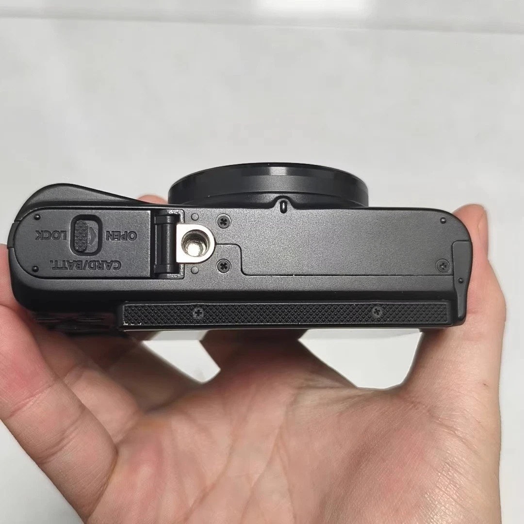 Canon PowerShot SX740 HS Digital Camera 20.3MP 40x Optical Zoom Built-in Wi-Fi thumbnail 8