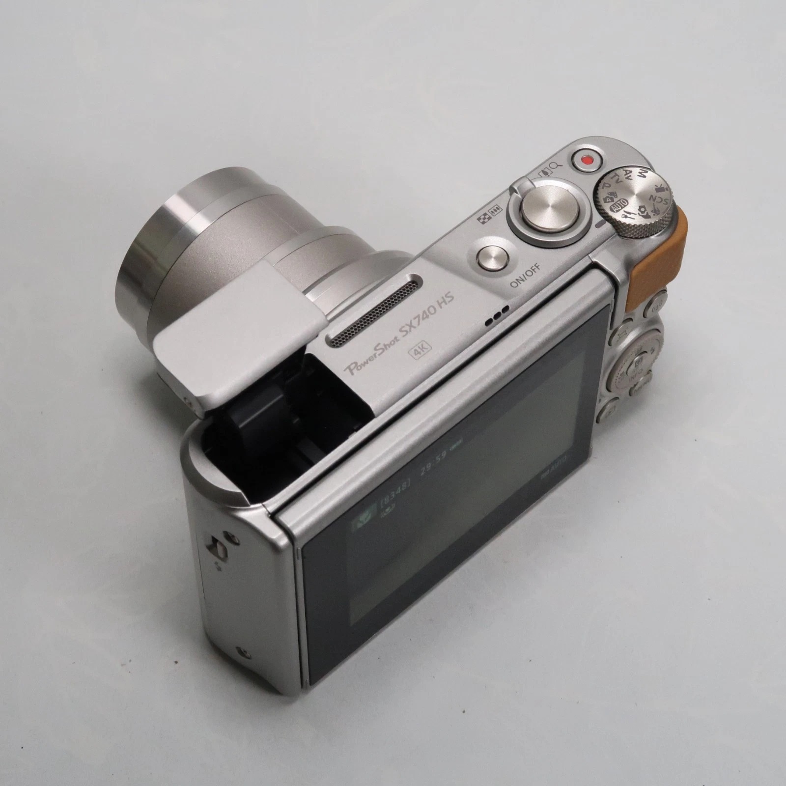 Canon Powershot SX740 HS Digital Camera Silver 20.3MP, SD, Case, Manual thumbnail 6