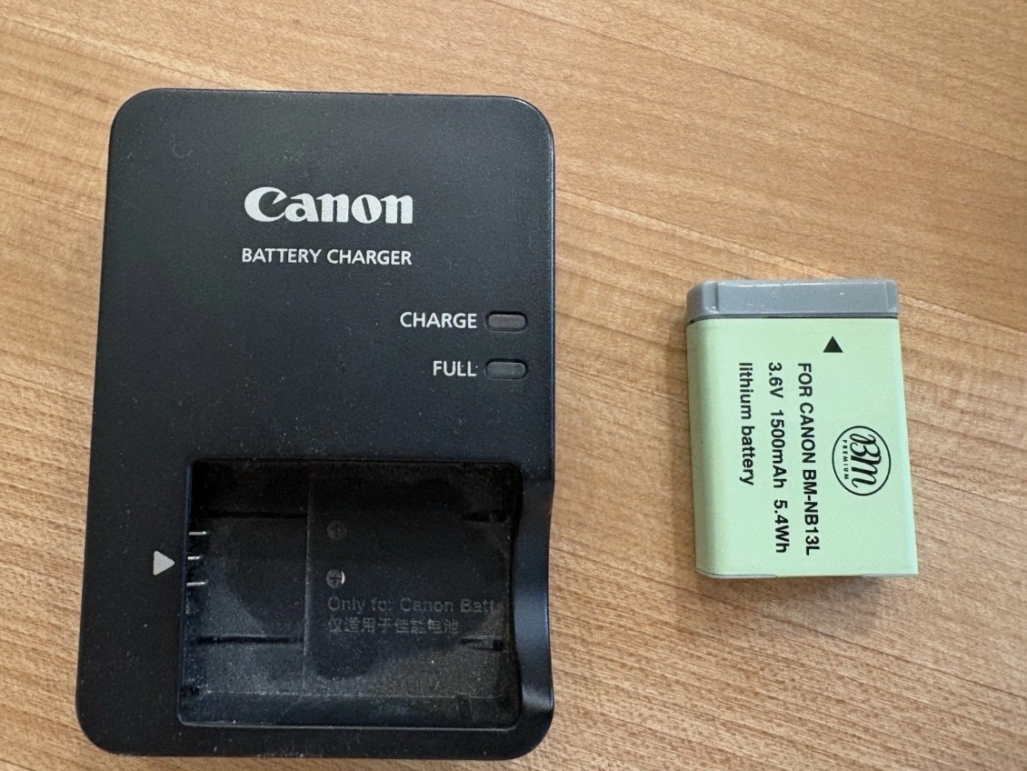 Canon PowerShot SX740 HS Digital Camera – Silver – With Accessories & Extras thumbnail 6