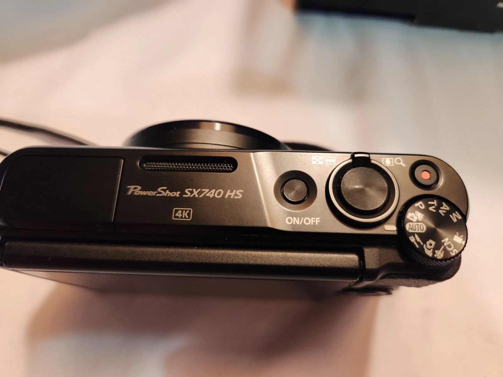 Canon PowerShot SX740 HS Digital Camera W/ Lowepro Case & Original Packaging thumbnail 6