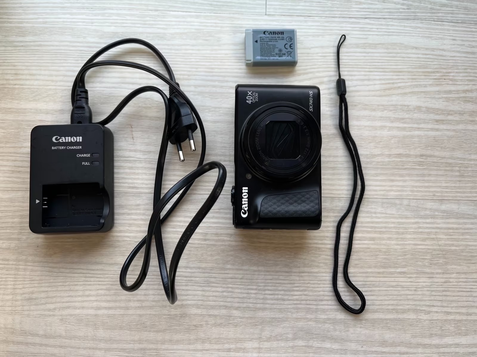 Canon PowerShot SX740 HS 9/10 thumbnail 11