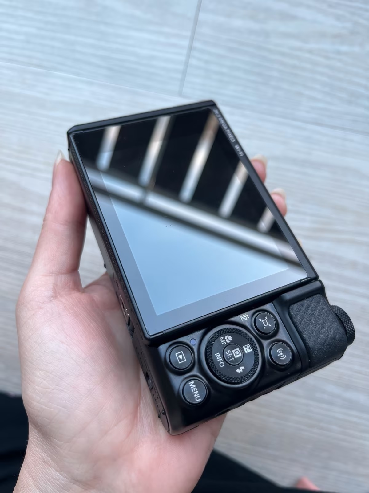 Canon PowerShot SX740 HS 9/10 thumbnail 2