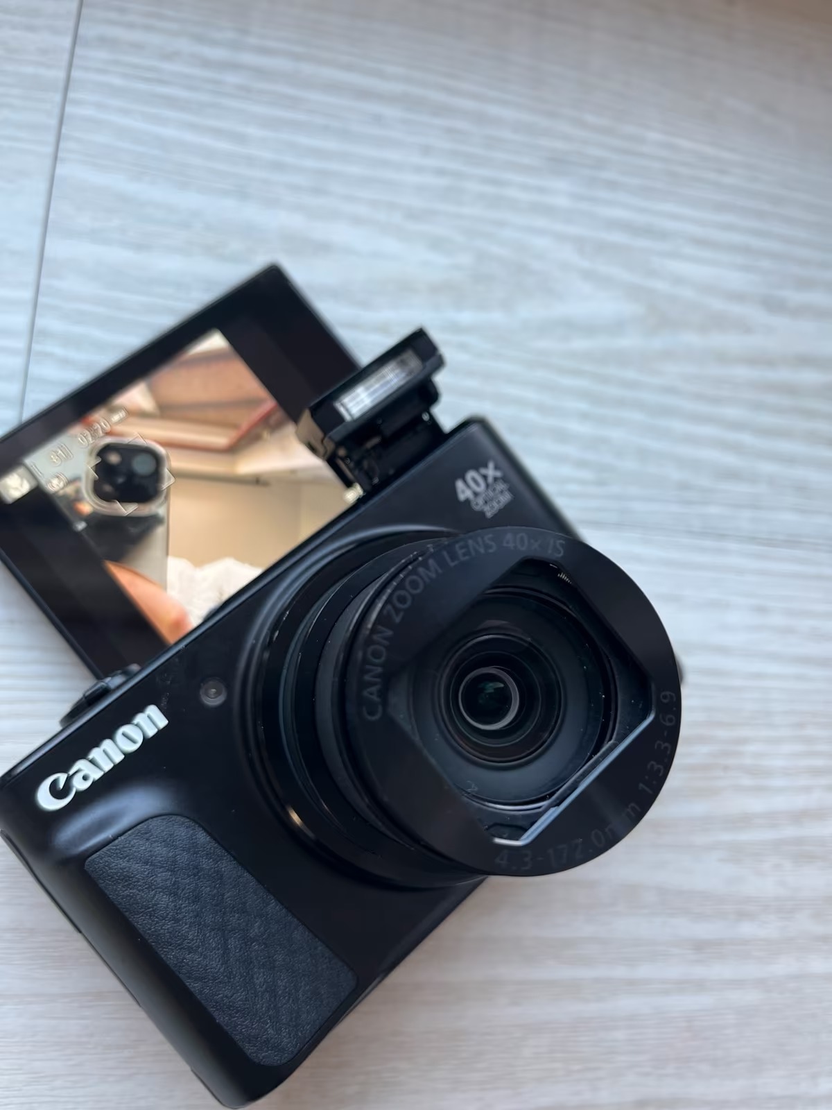 Canon PowerShot SX740 HS 9/10 thumbnail 8