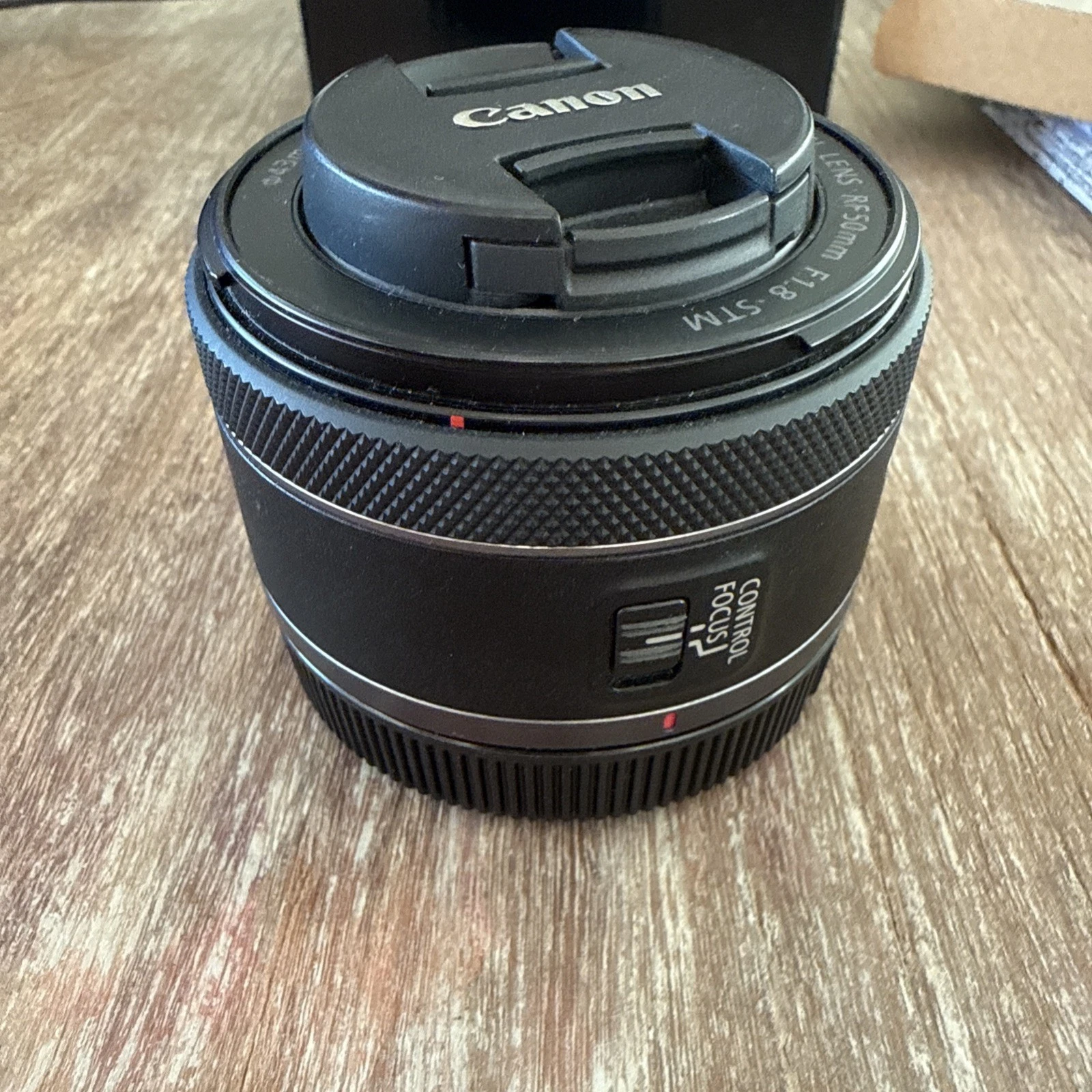 Canon RF 50 STM 50mm F/1.8 Lens thumbnail 4