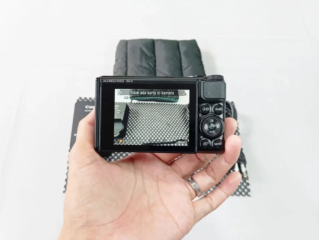 Canon SX 740 HS Digital Camera 40X Optical Zoom 4K Video 10fps 20.3 MP thumbnail 10