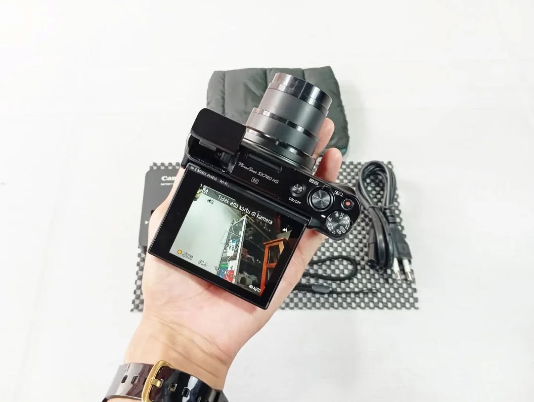 Canon SX 740 HS Digital Camera 40X Optical Zoom 4K Video 10fps 20.3 MP thumbnail 5