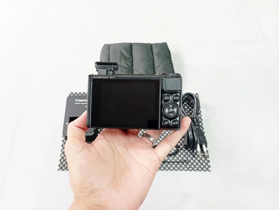 Canon SX 740 HS Digital Camera 40X Optical Zoom 4K Video 10fps 20.3 MP thumbnail 6