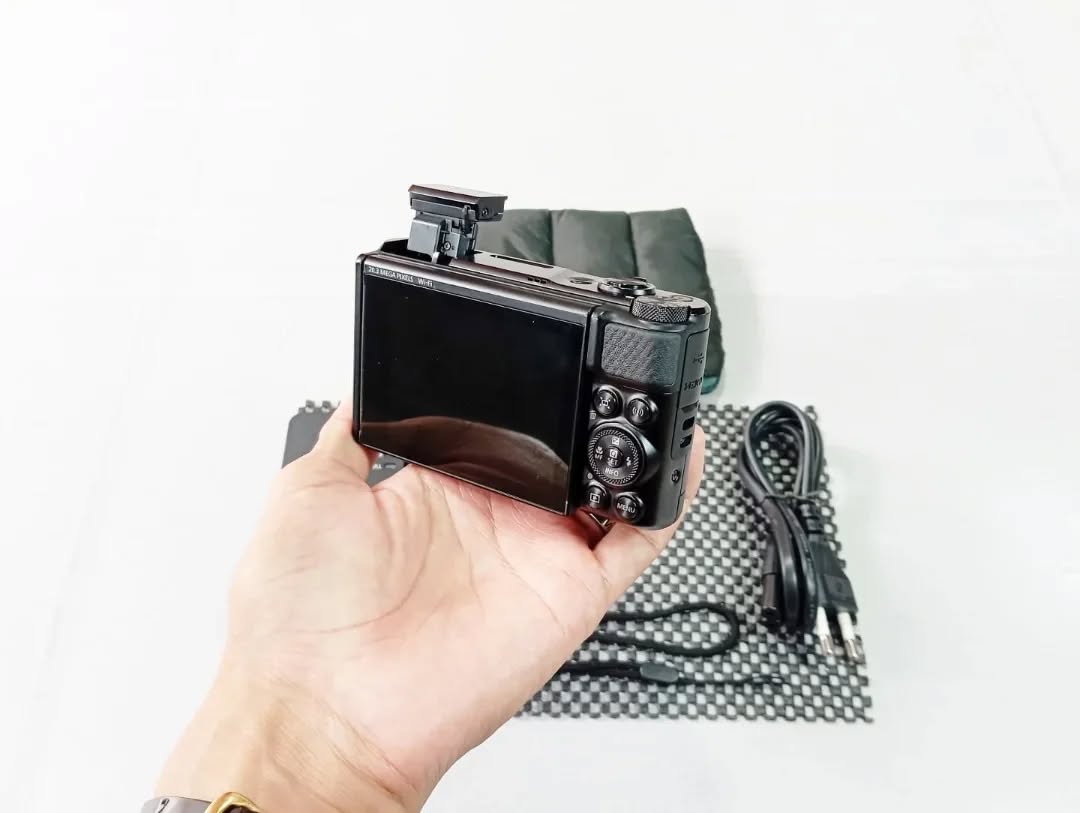 Canon SX 740 HS Digital Camera 40X Optical Zoom 4K Video 10fps 20.3 MP thumbnail 7