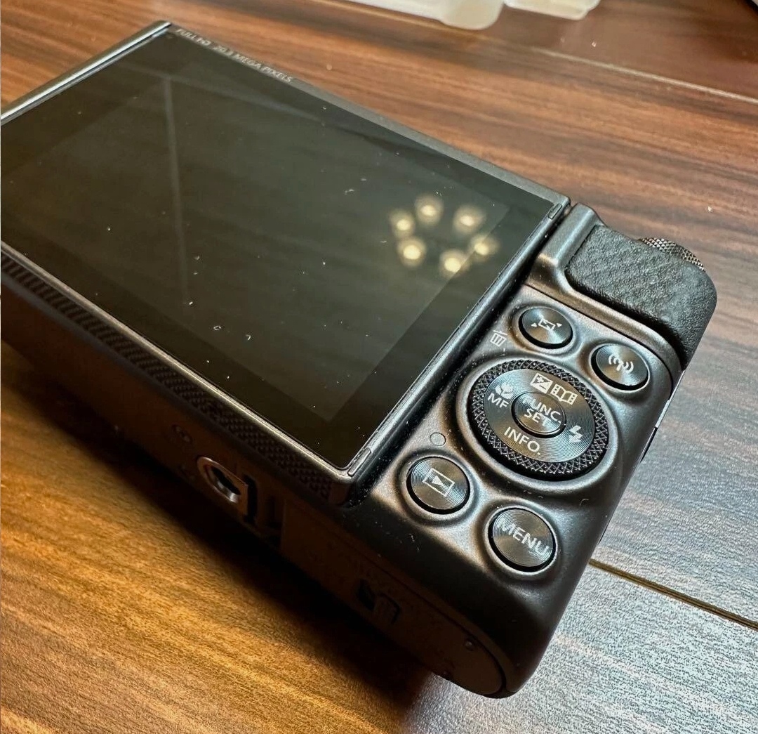 Canon PowerShot SX730 HS Digital Camera thumbnail 3