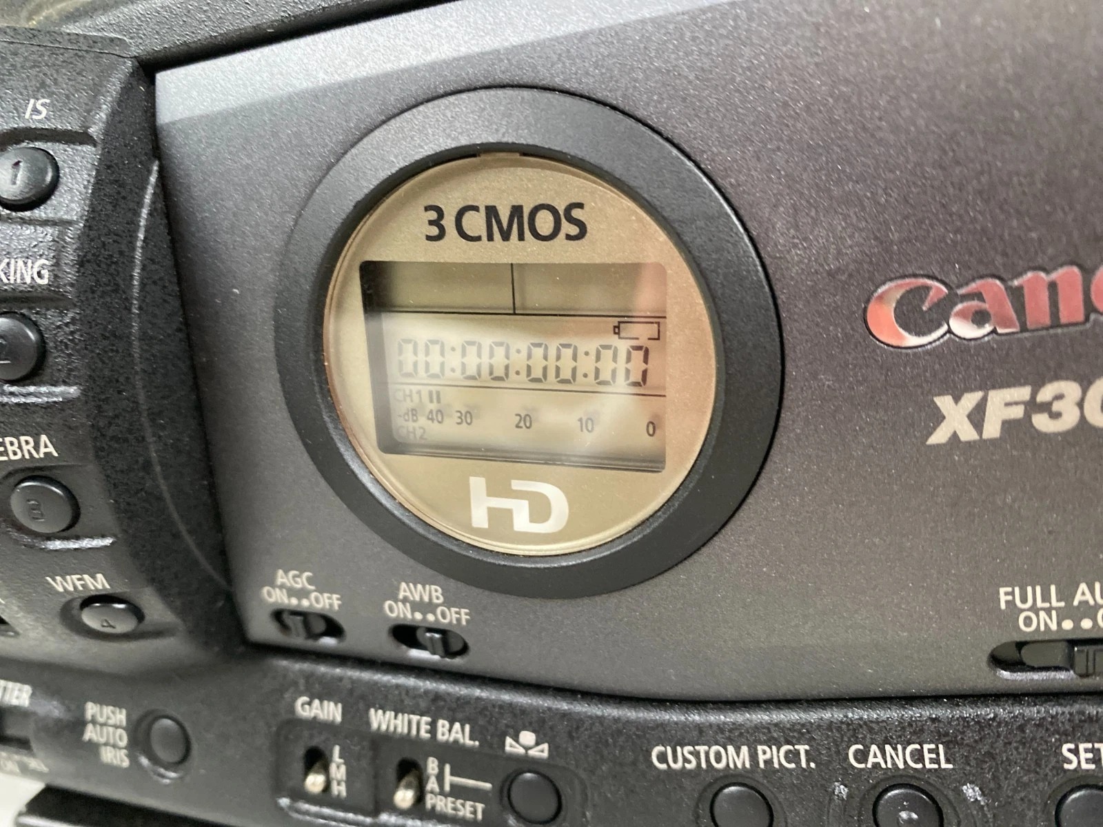 Canon XF305 Pro Video Camera Kit w/ Case & Accessories – Tested – Ships USA thumbnail 7