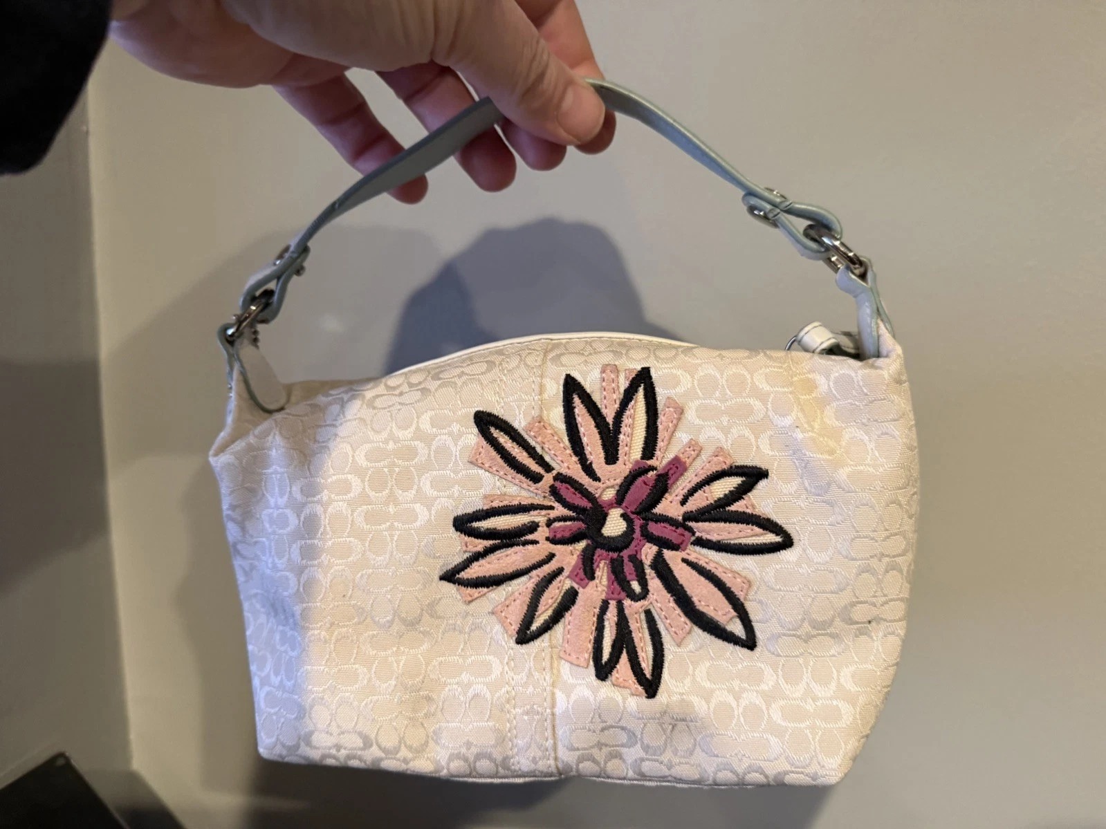 Coach Y2K Vintage 2006 Bumble Bee Spring Floral Patch Canvas Demi Bag thumbnail 4