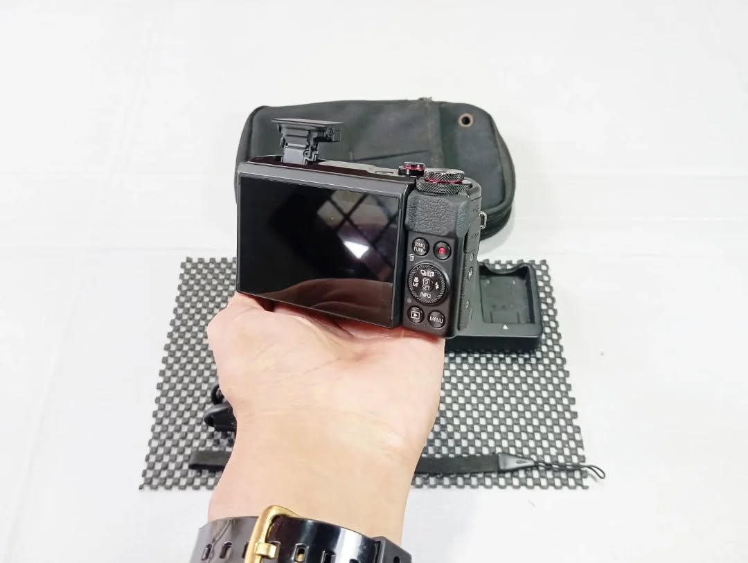 Digicam G7X Mark II One of the most sought-after digital cameras thumbnail 6