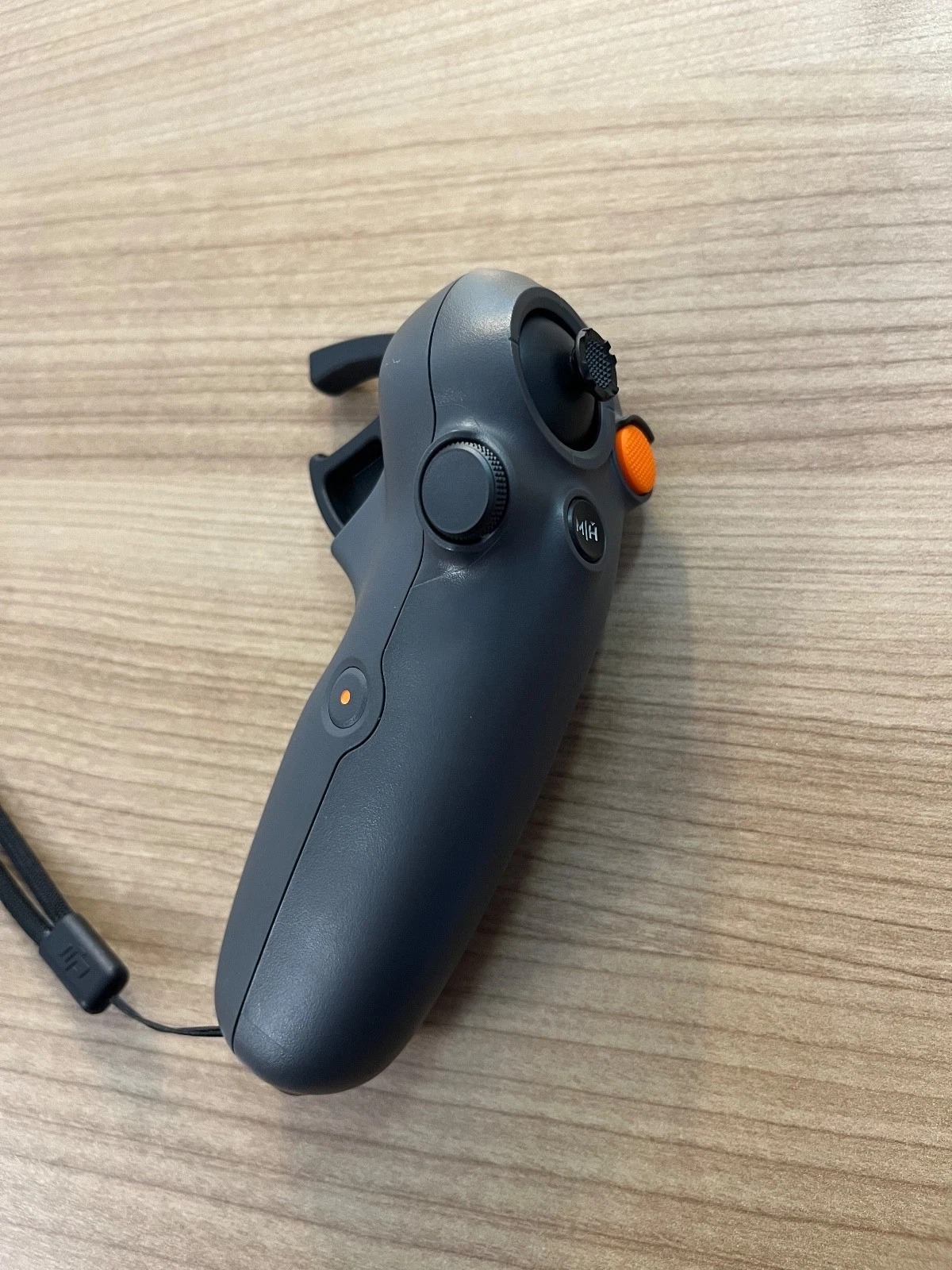 DJI Avata 2 Fly More Combo perfect condition thumbnail 6