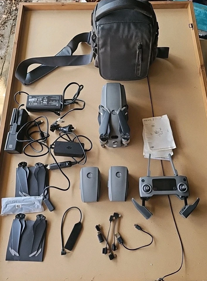 DJI Mavic 2 Pro Drone - Gray thumbnail 1