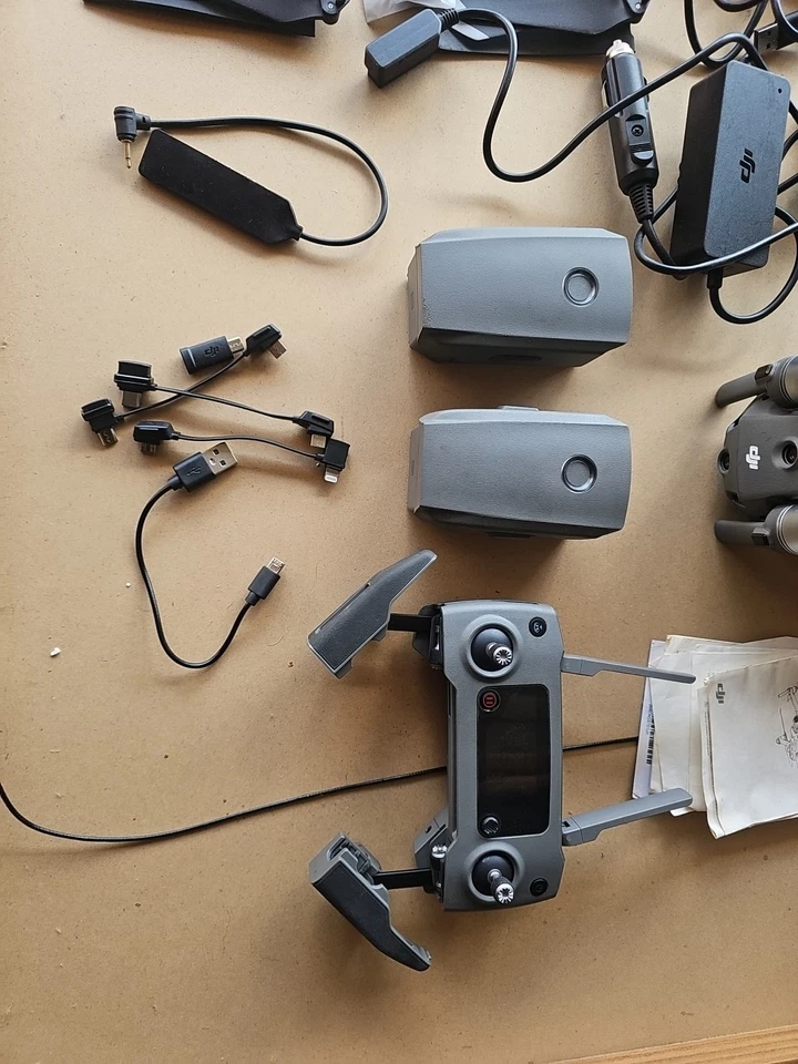 DJI Mavic 2 Pro Drone - Gray thumbnail 2