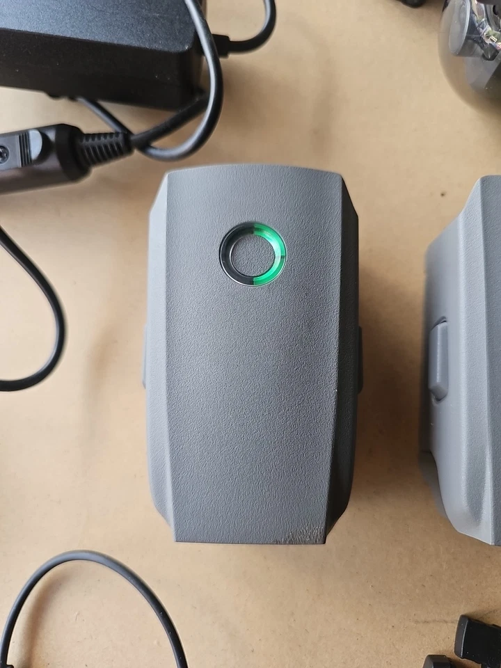 DJI Mavic 2 Pro Drone - Gray thumbnail 7