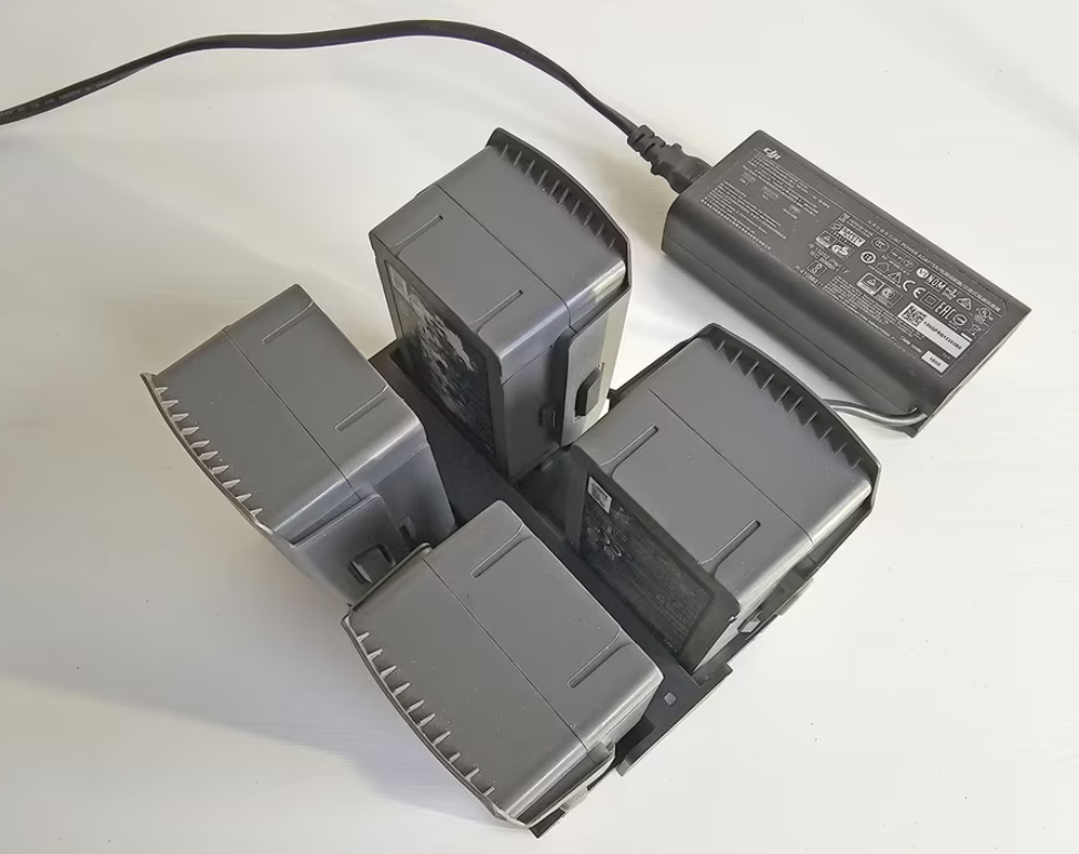 DJI Mavic 2 Pro drone plus Smart Controller and accessories thumbnail 3