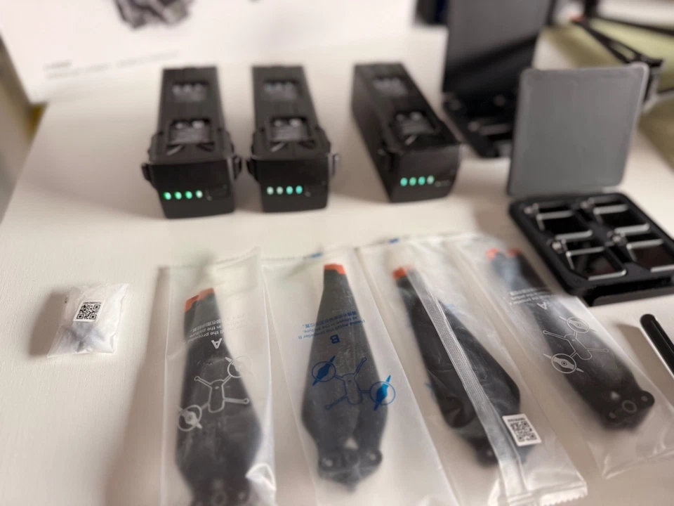 DJI Mavic 3 Cinema – Premium Combo with RC Pro Controller thumbnail 8