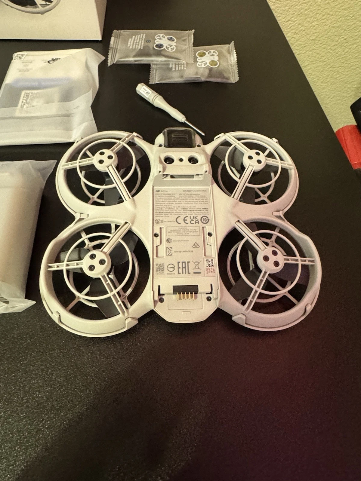 DJI Neo Combo – Compact Smart Drone (Combo Kit) thumbnail 2